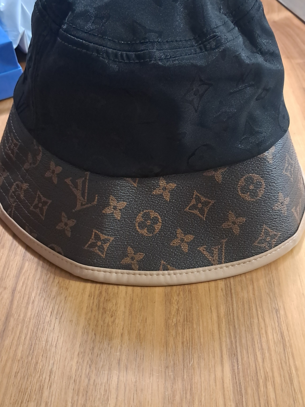 Louis Vuitton Two-Tone Monogram Reversible Bucket Hat - Black & Brown - Picture 4 of 4